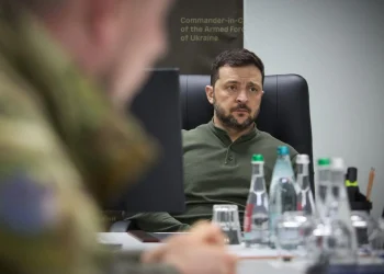 Zelensky pede mais “pressão” sobre  a Rússia após novos ataques mortíferos