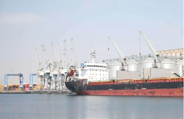 Gestores da China Sonangol
suspeitos de burlar 27
carregamentos de petróleo
em três anos
