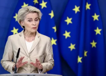 UE dá aval a novo pagamento  de 3,5 mil milhões à Ucrânia