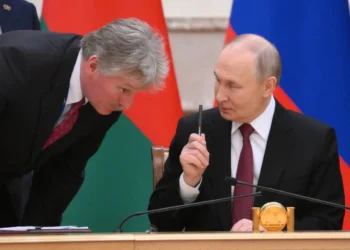 Rússia nega notícia do  Financial Times sobre  suspensão da invasão