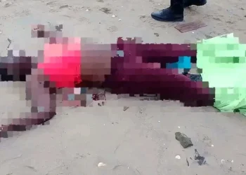 Resgatado cadáver na praia da Camuxiba