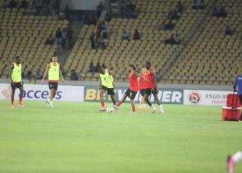 Alves Simões trabalha na América do Sul  no âmbito do jogo entre Angola e Argentina