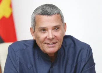 Ministro da Juventude e Desportos senta-se  à “mesa” com a família do jiu-jitsu