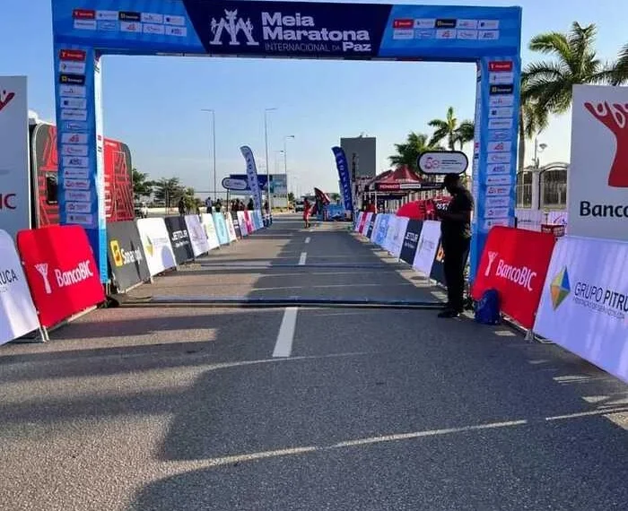 Atletismo: Jeremias Candumbo conquista quarta edição da Meia Maratona Internacional da Paz