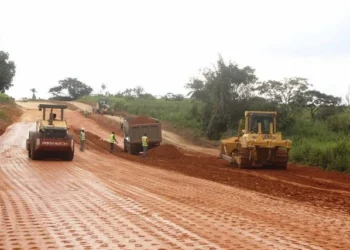 Governo autoriza despesa de mais de 150 milhões de Euros para obras do troço que liga Angola à RDC