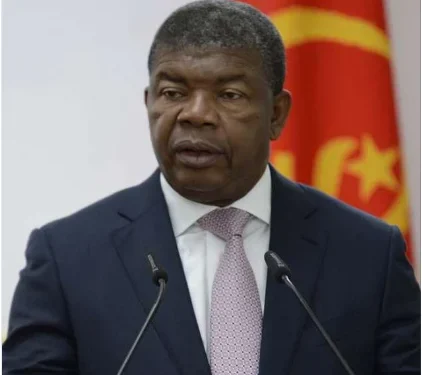 Chefe de Estado angolano felicita Presidente eleito do Gabão