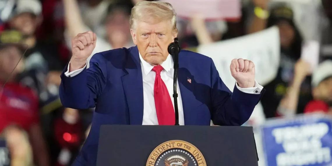 “Nada me vai parar”: Trump celebra 100 dias de mandato e índices de aprovação caem a pique