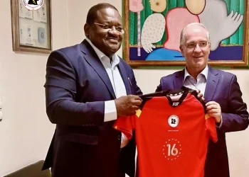 Presidente da Federação de Andebol ‘afina’ acordo de cooperação com homólogo de Portugal