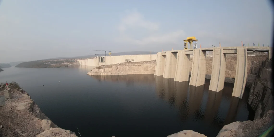 Ligação de Cabinda à rede eléctrica nacional avaliada em 800 milhões de dólares