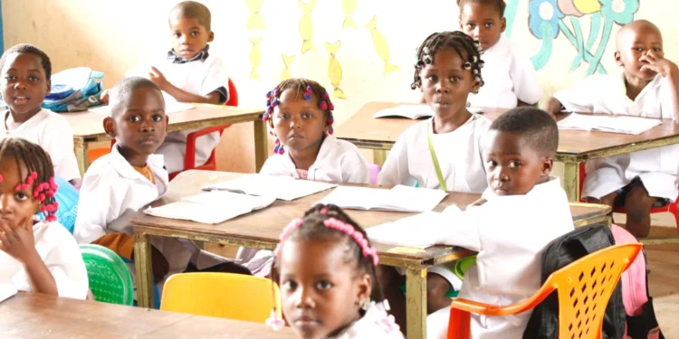 Programa Nacional de Alimentação vai beneficiar mais de cinco milhões de alunos do ensino primário