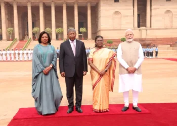 João Lourenço mantém encontro com homóloga indiana em Nova Dehli