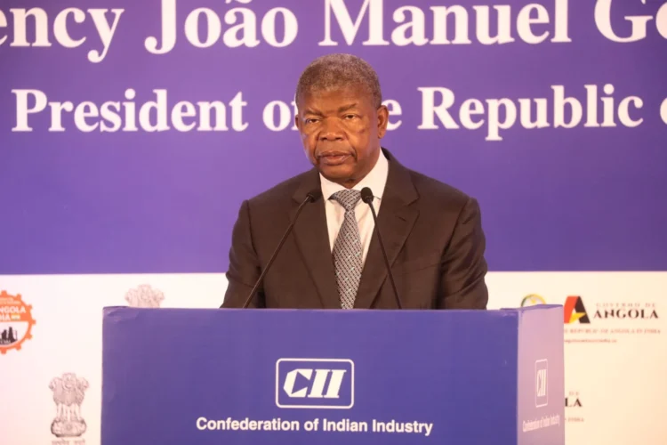 Angola quer contar com a Índia na expansão de energias limpas