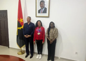 Luana Gomes mostra-se feliz pela recepção  do ministro da Juventude e Desportos