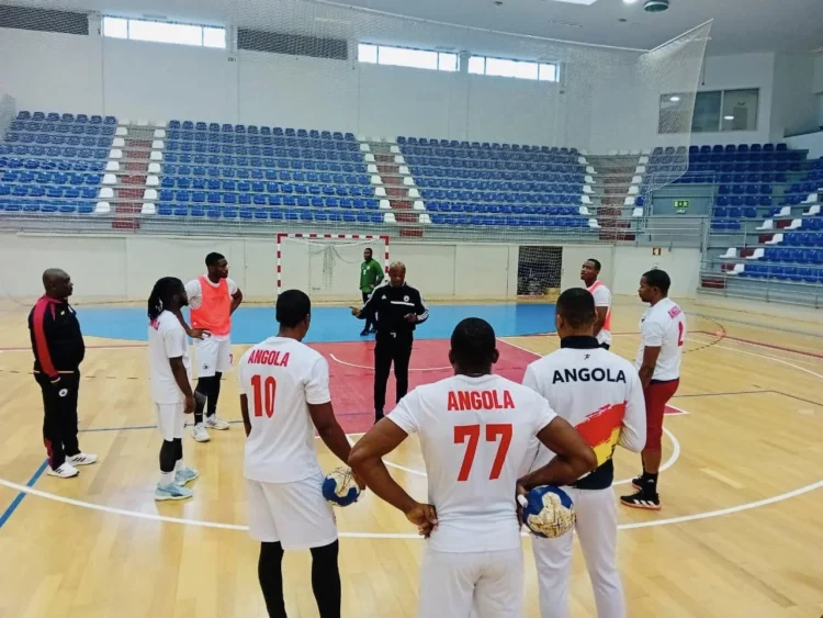Selecção Nacional entra no segundo dia de trabalho