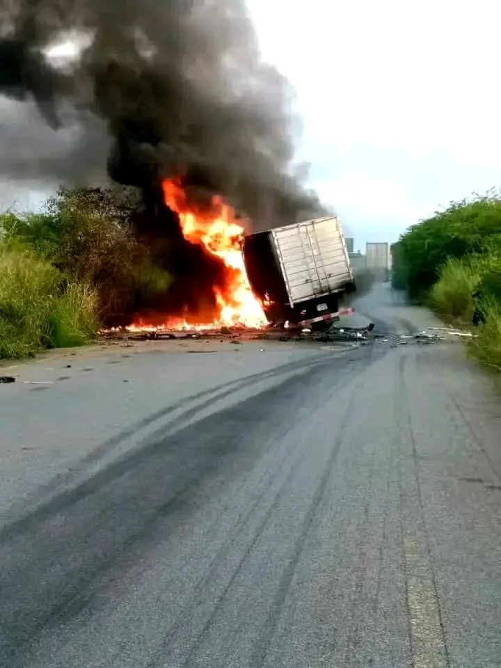 Acidente de viação seguido de incêndio faz um morto e um ferido no Zaire