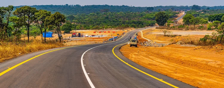 Executivo prevê construir e reabilitar mais de 9 mil km de estradas até 2027