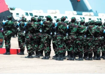 A minha reflexão sobre o respeito devido ao militar e à farda: o simbolismo do juramento à bandeira, a sua honra única e os 50 anos depois!