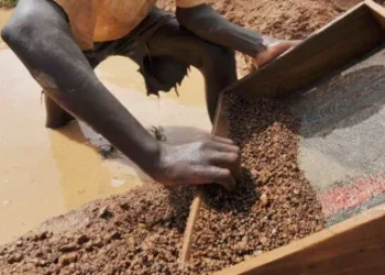 Detidos mais de 20 indivíduos por exploração ilícita de minerais no Uíge