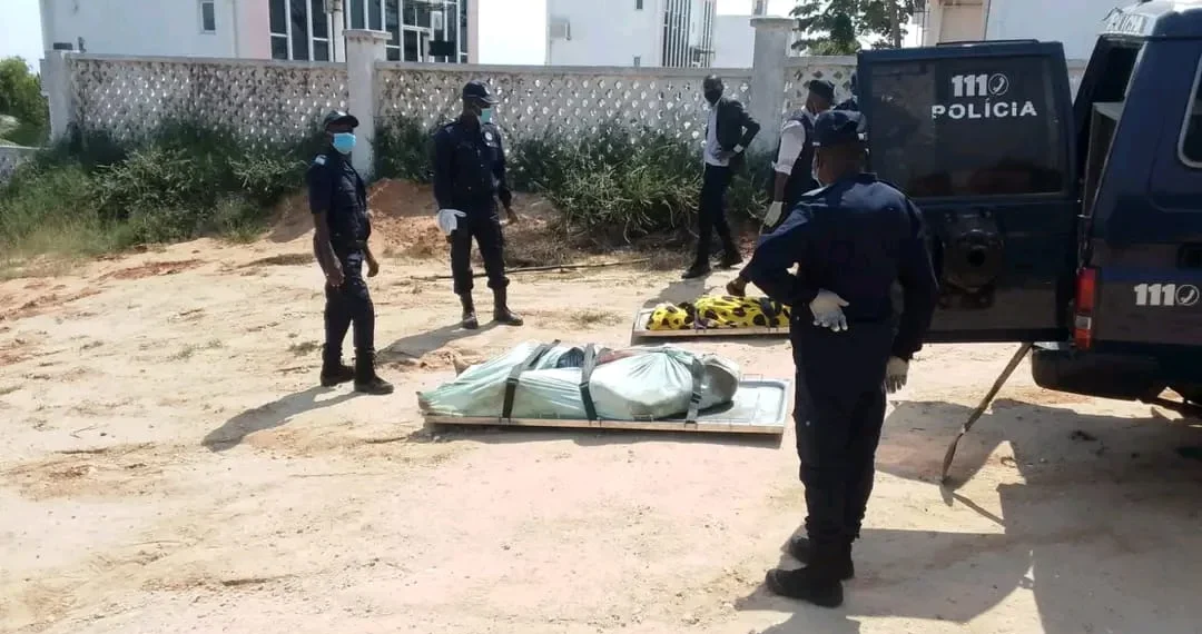 Polícia Nacional resgata cadáver na orla marítima