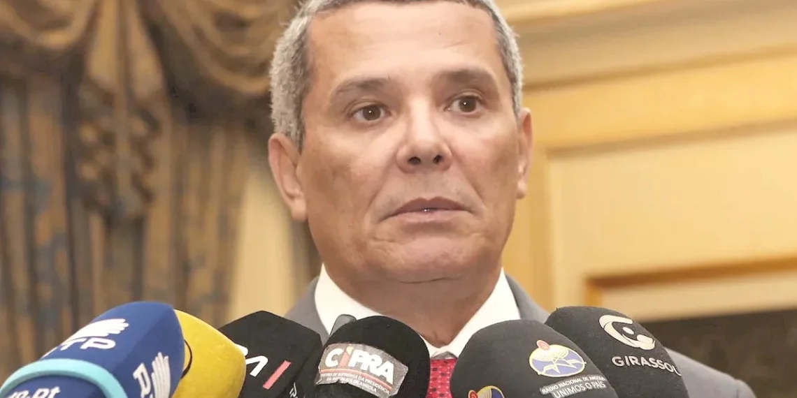 Rui Falcão Pinto de Andrade: “Muitos querem usar as infraestruturas e não pagar coisa nenhuma, porque é do Estado”