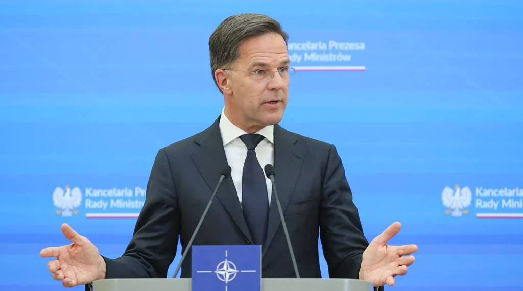 Secretário-geral da NATO discutiu com Governo italiano aumento da despesa em Defesa