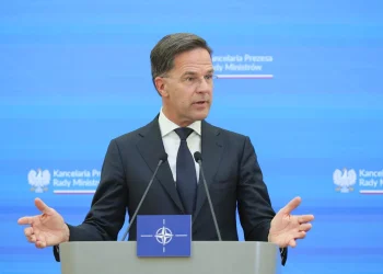 Secretário-geral da NATO discutiu com Governo italiano aumento da despesa em Defesa