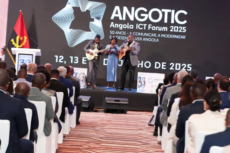 Área dos Mangais em Angola vai contar com a cobertura do Angosat-2