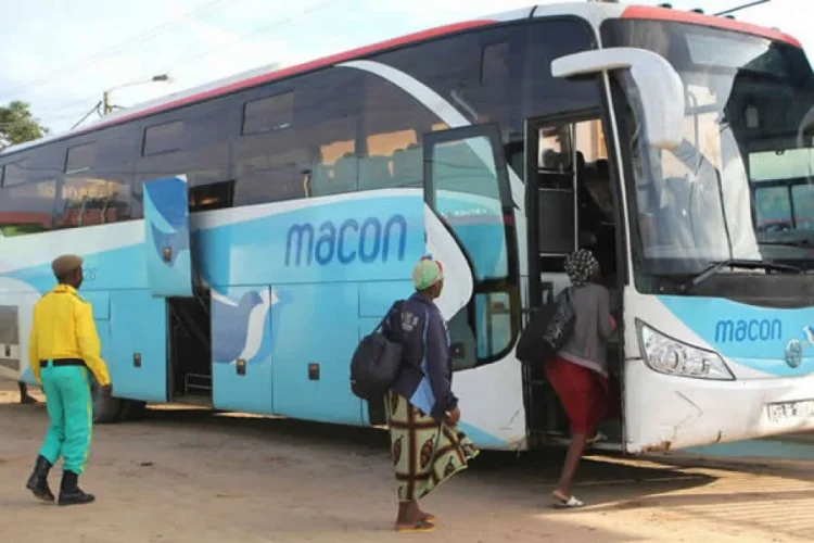 Macon anuncia plano de recuperação com mais de 60 autocarros para reforçar mobilidade em Luanda