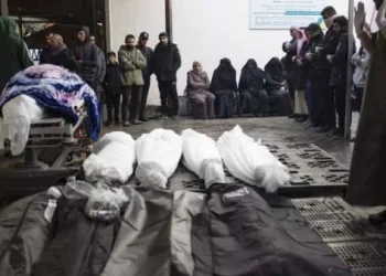 Defesa Civil de Gaza acusa Israel de matar 30 pessoas