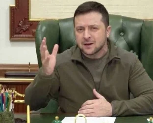 Zelensky assina decreto para retirar