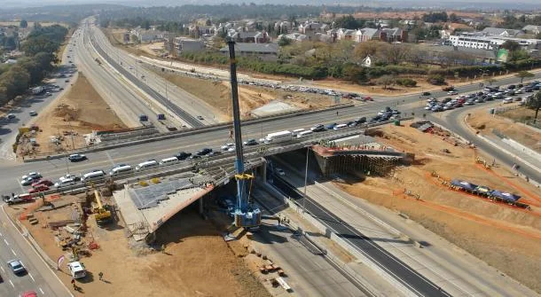 Luanda acolhe em outubro Cimeira do Transporte e Logística