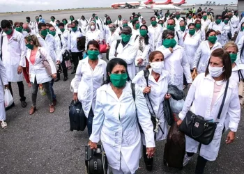 Presidente da República autoriza despesa para contratação de médicos cubanos
