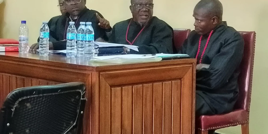 Ausência de padre levanta ânimos entre advogados no caso Arquidiocese do Lubango