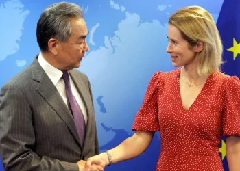 Chefe da diplomacia chinesa exorta União Europeia a evitar a confrontação