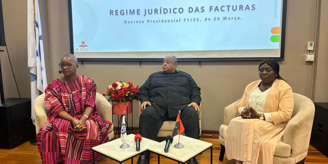 Porto do Lobito capacita parceiros sobre novo Regime Jurídico das Facturas
