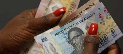 Activar a base para mover o país: o papel estratégico do microcrédito