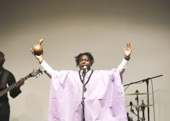 Ndaka Yo Wini: “Sou que nem um missionário, transmito a mensagem da nossa ancestralidade através da música”