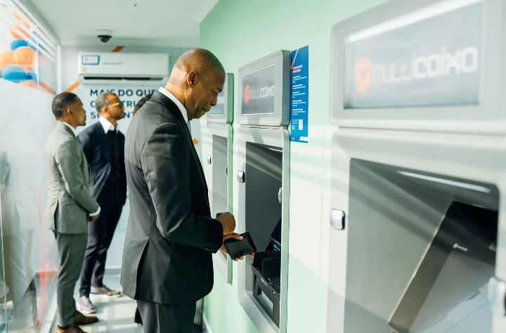 Acess Bank Angola inaugura primeiro ATM center