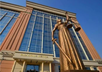 Suposta fuga de gás deixa em pânico funcionários do Palácio da Justiça