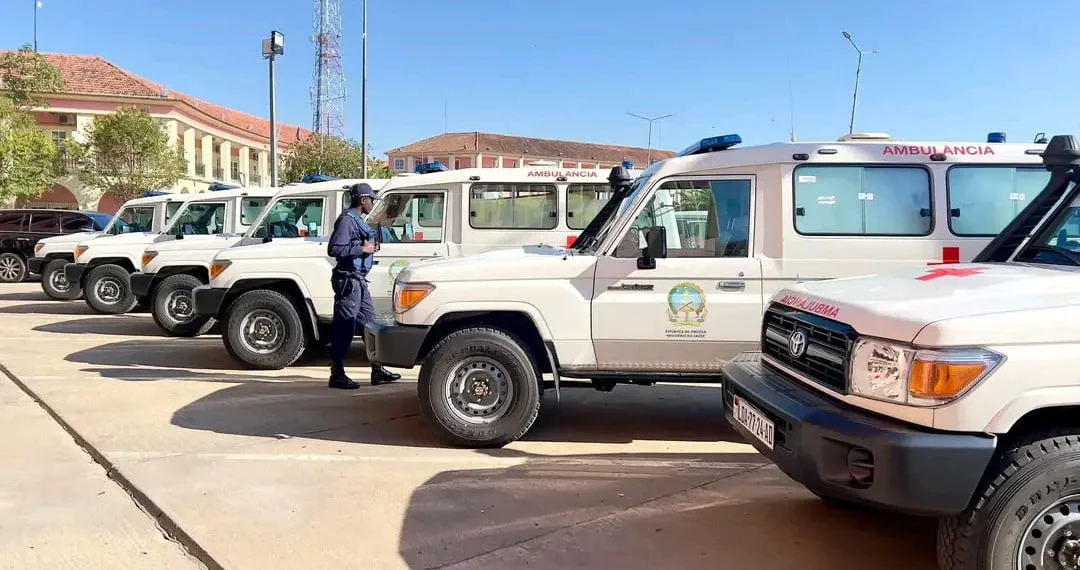 Sector da saúde no Huambo reforçado com ambulâncias
