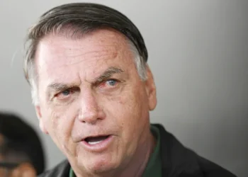 Bolsonaro pede absolvição em alegações finais no processo por tentativa de golpe