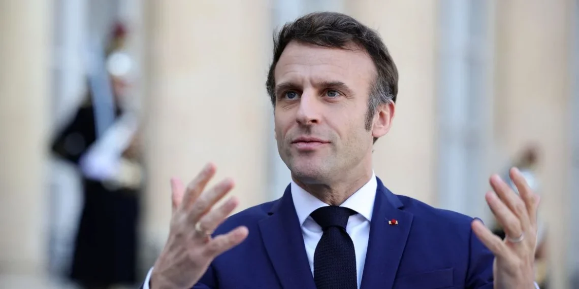 Macron descreve Putin como um predador às portas da Europa
