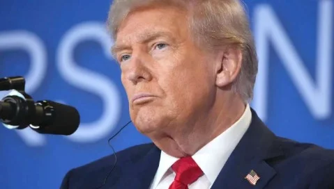 Trump denuncia “purga ou revolução” em Seul antes de receber líder