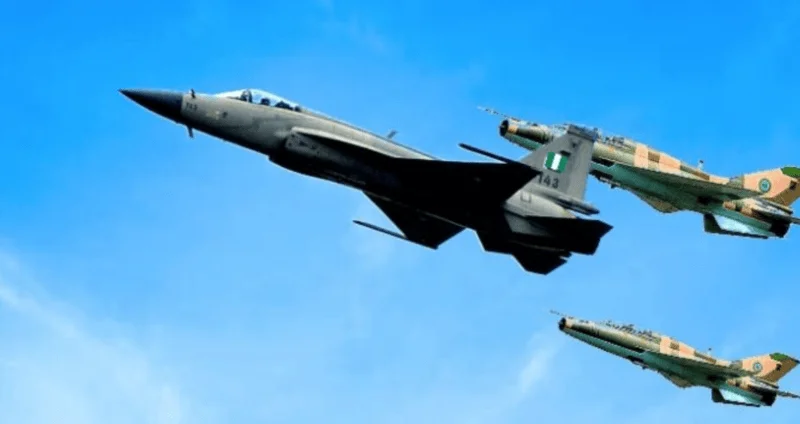 Força Aérea da Nigéria resgata 76 pessoas sequestradas