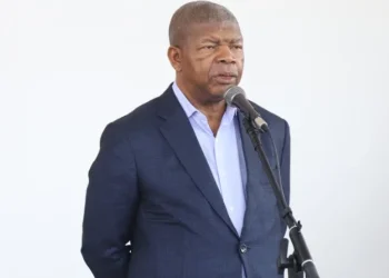 PR aconselha que se escute primeiro o ministro da Comunicação Social sobre o suposto aumento de salários dos jornalistas
