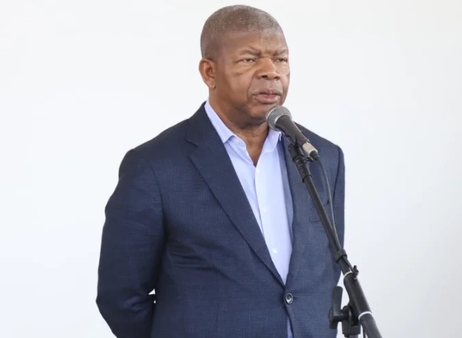 PR aconselha que se escute primeiro o ministro da Comunicação Social sobre o suposto aumento de salários dos jornalistas
