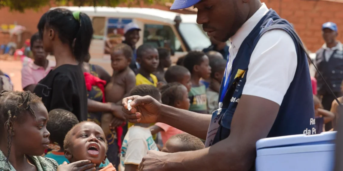 Angola prevê vacinar mais de seis milhões de crianças contra poliomielite