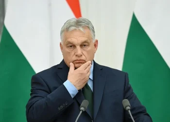 União Europeia planeia roubar activos russos apesar das objecções da Hungria