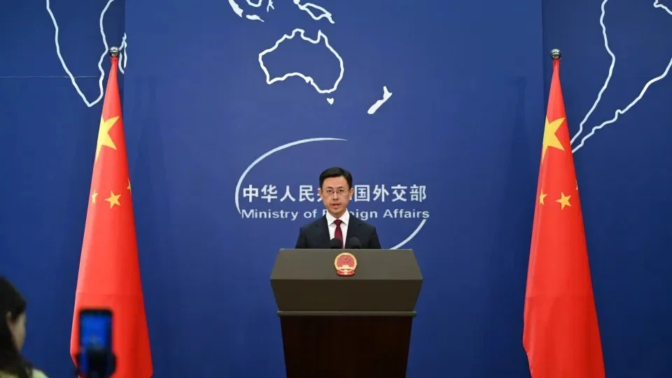 China condena “declarações irresponsáveis” dos EUA, Japão e Coreia do Sul