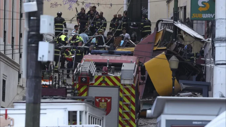 15 mortos e 18 feridos em descarrilamento no Elevador em Lisboa